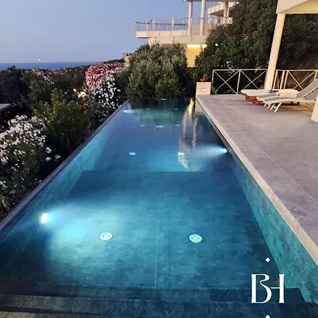 Mina Lusso, Piscina, Vista Mare, &parking Villa Porto Cervo